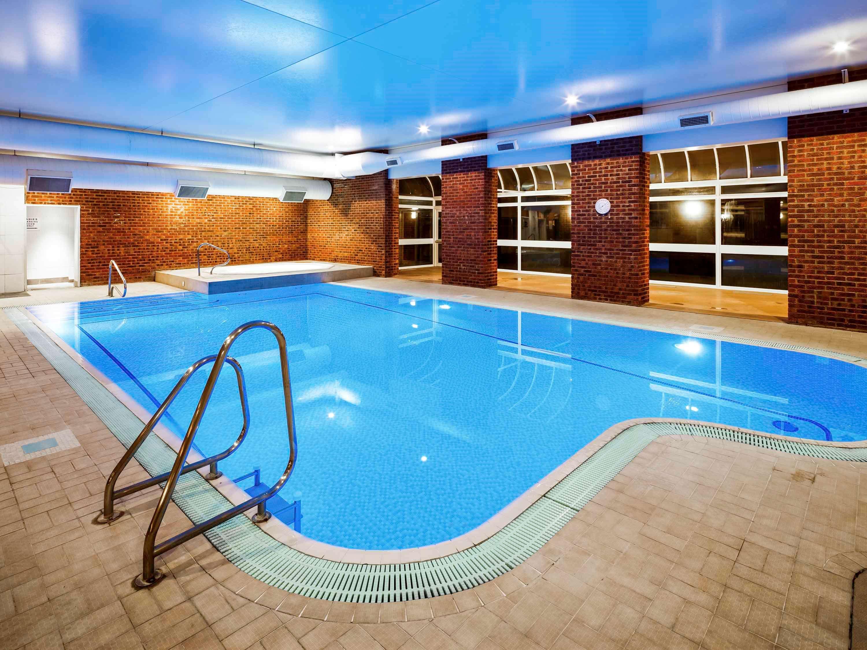 Mercure London Watford Hotel Exterior photo