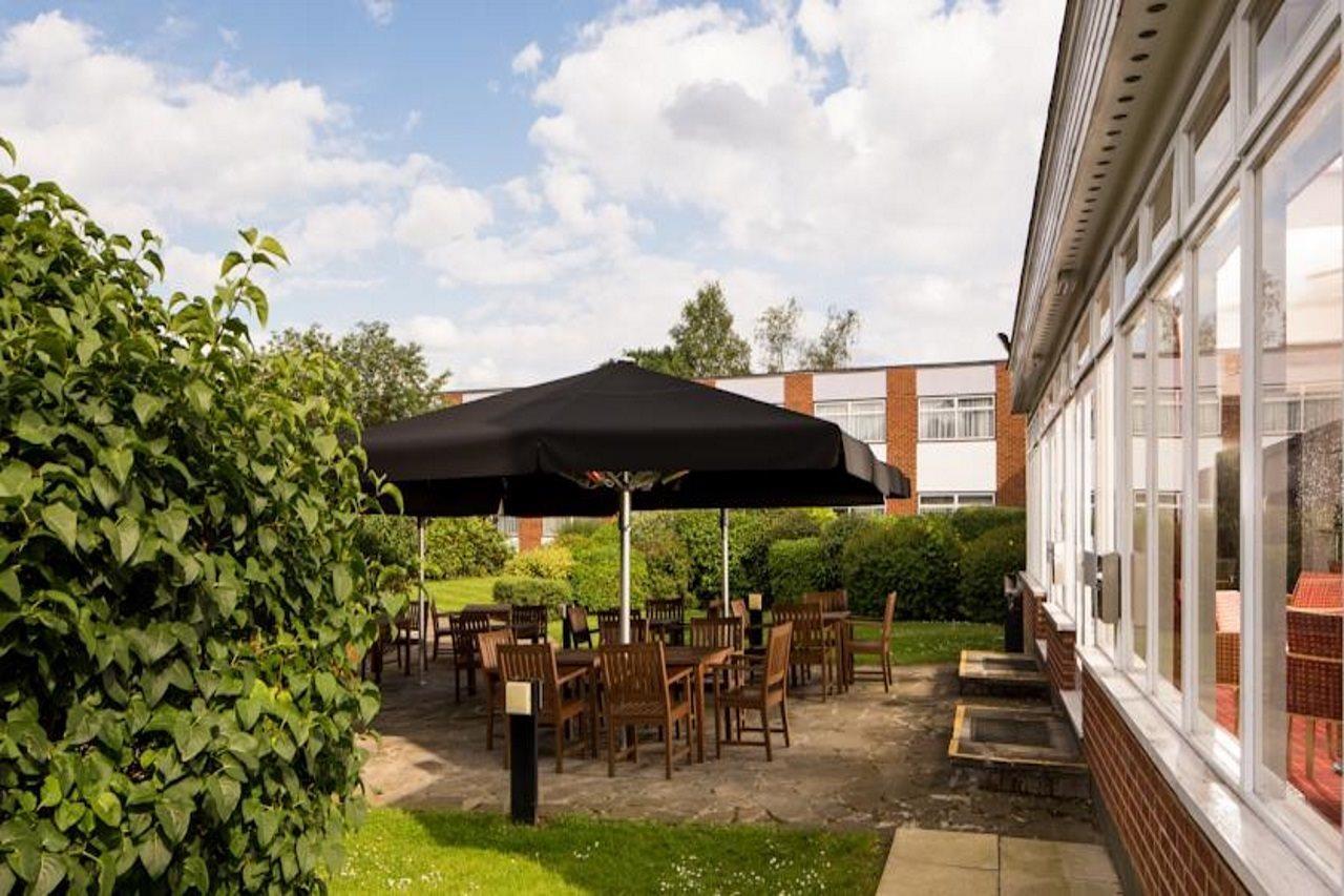 Mercure London Watford Hotel Exterior photo